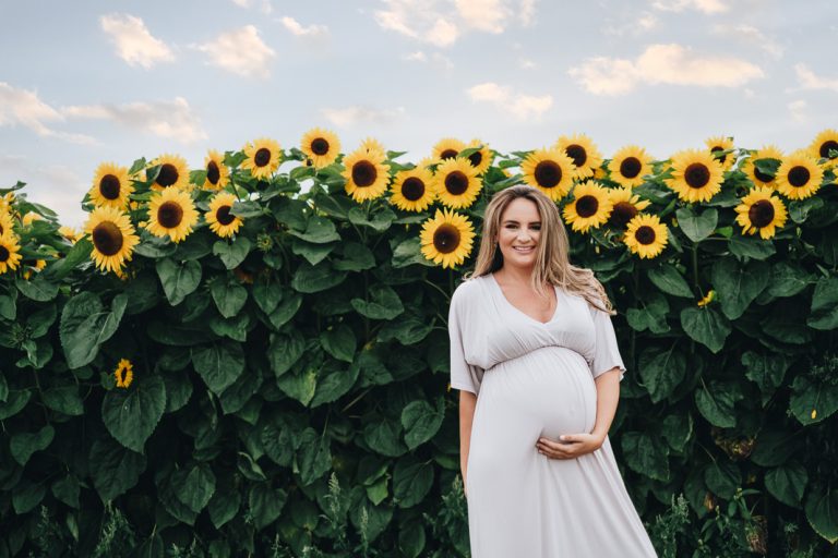 Pregnancy Photoshoot at Sunflower Field in Sheffield