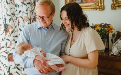 Golden Newborn Session At Home